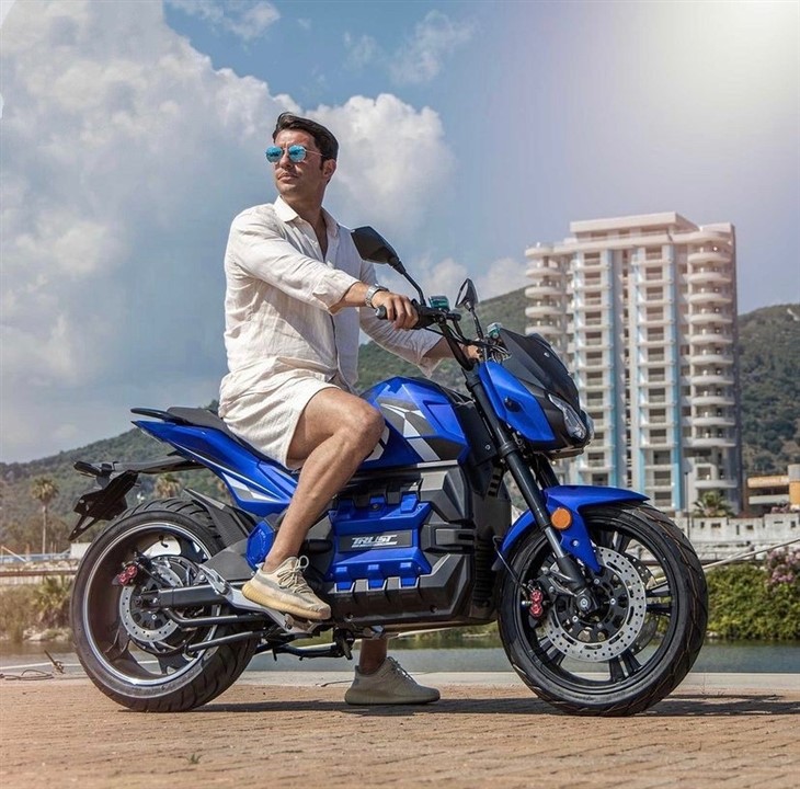 High Speed 120km/h Electric Motorcycle/bikes